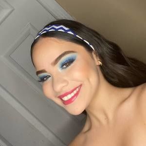 Meet your Posher, Tiare